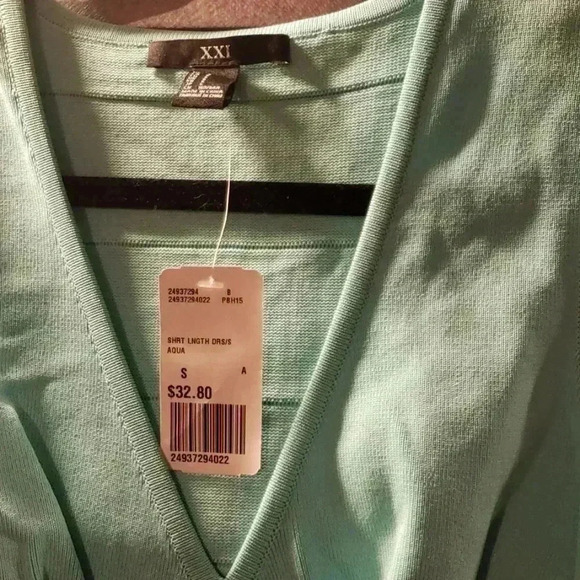 Forever 21 dress - Picture 2 of 3